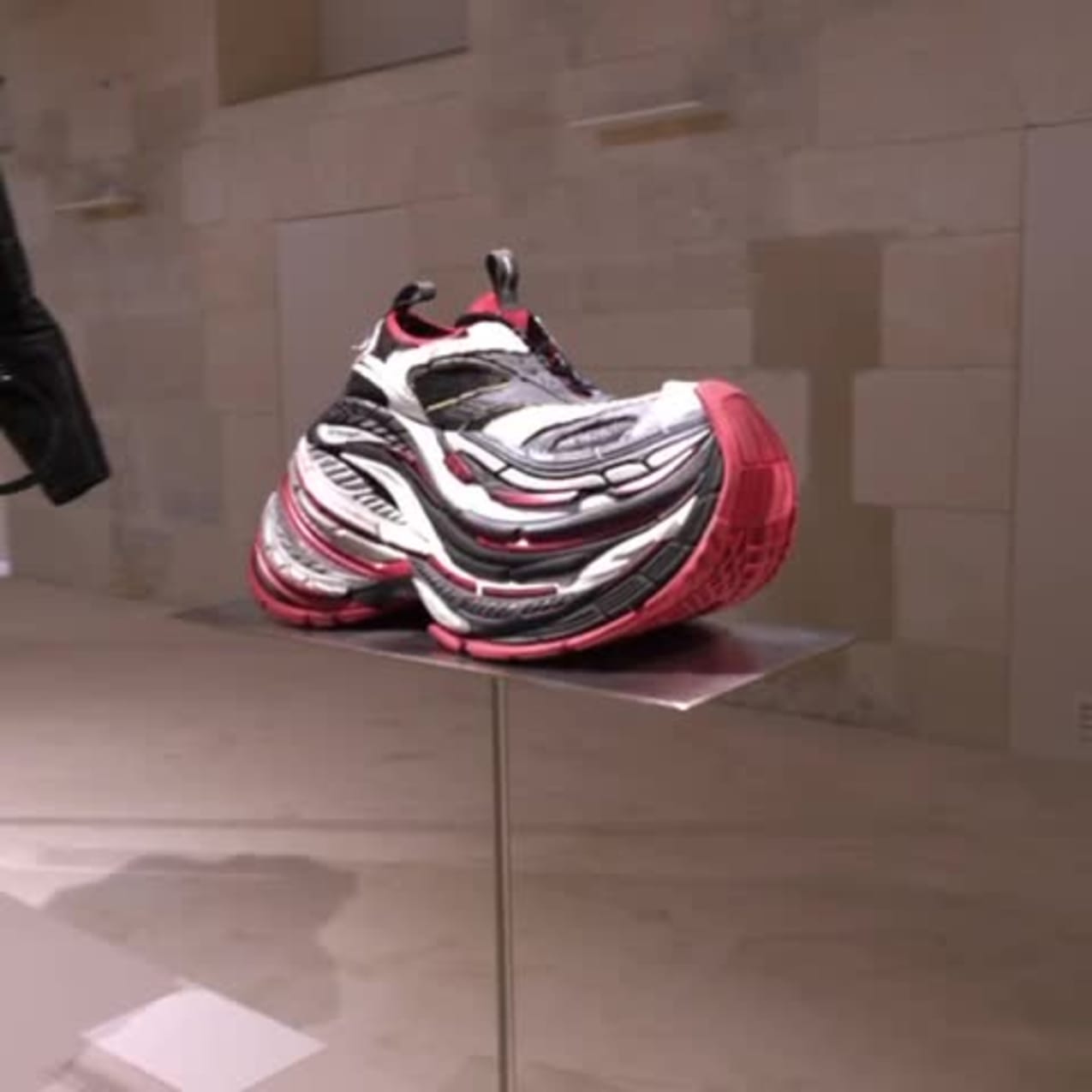 Balenciaga by Demna - Exhibition - Exhibitions - Fashion - La Mode